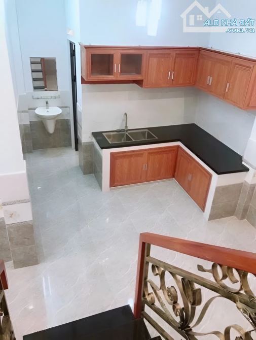 HẺM XE TẢI THÔNG HƯƠNG LỘ 2 MÃ LÒ 3 TẦNG 4M11M NỞ HẬU 7M Chỉ 5,09 TỶ - 1