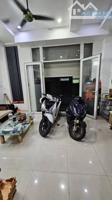 Bán nhà hẻm rộng Bình Thới,P.14,Q.11,dt: 5 x 10 nhà xây 3 lầu 5 Tỷ 9. - 1