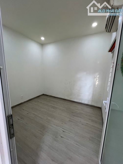 Bán Nhà Mặt Tiền Trương Văn Thành, Hiệp Phú, Q9 - DT : 122m2 - 1