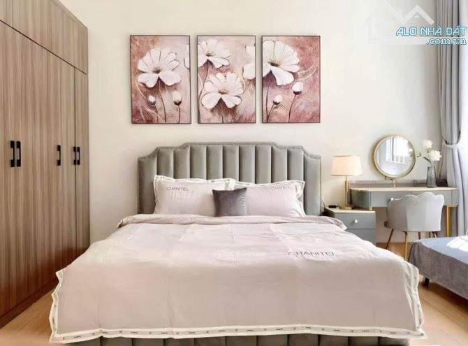 Nhà nở hậu gần vòng xoay Phú Hữu – Quận 9 – Gần 70m², sổ riêng, giá chỉ 4 tỷ - 1