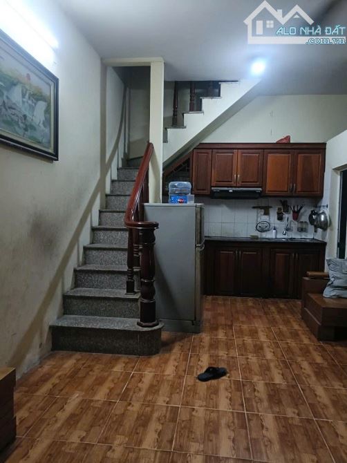 BÁN NHÀ NGỌC THUỴ, LONG BIÊN - 37M2 - 9 TỶ – NGÕ Ô TÔ 7 CHỖ - 1
