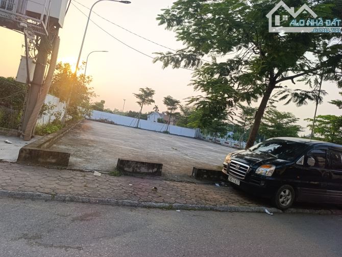 Bán đất Đa Tốn 45m ô tô vào đất ,tiện ích ngập tràn. - 1