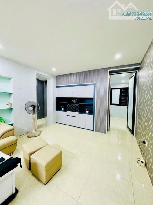 BÁN CHTT TẦNG 1 120M² – 3PN, KD, NGÕ Ô TÔ, TRƯỜNG CHINH, THANH XUÂN. 4,8 TỶ - 1