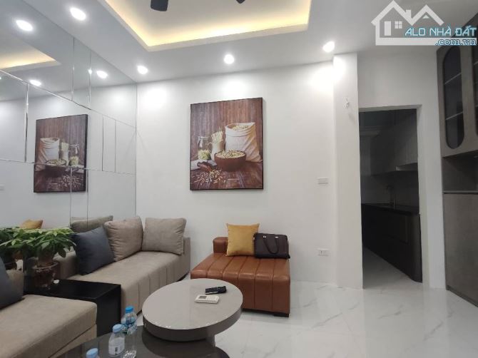 NHÀ HOÀNG QUỐC VIỆT VỊ TRÍ SIÊU VIP - 1