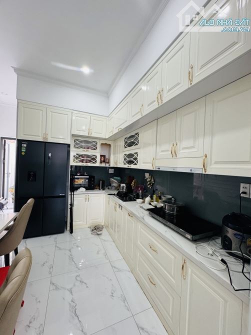 GẤP BÁN HẠ 800 TRIỆU - HẺM 6M VĂN CAO - TÂN PHÚ - 80M2 (4M x 20M) - 4 TẦNG BTCT GIÁ 9.x TỶ - 1