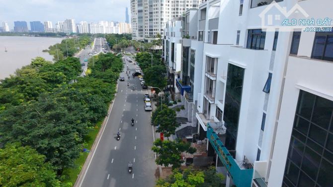Building góc 2MT Trần Quý Kiên view TRỰC DIỆN SÔNG cực đẹp. 1.400m2 sàn. Giá chỉ 158 tỷ TL - 1