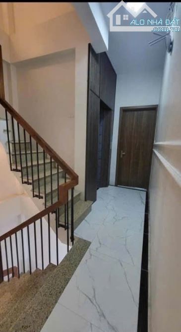 Bán nhà khu dịch vụ Yên Lũng, DT 65m2, 6 tầng, mt 4.8m, oto tranh ,  giá chỉ 10.3 tỷ - 1