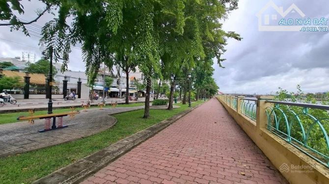 BÁN NHÀ 5 TẦNG -2 XE HƠI THÔNG XÔ VIẾT NGHỆ TĨNH ngay công viên Tầm Vu - 4.1x18m - giá ok - 1
