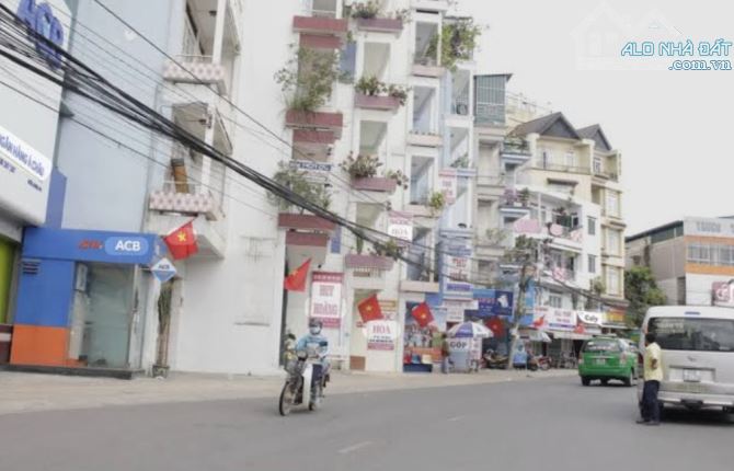ĐẤT LIÊN KẾ PHỐ ĐƯỜNG NGUYỄN CHÍ THANH GẦN HỒ XUÂN HƯƠNG - 1