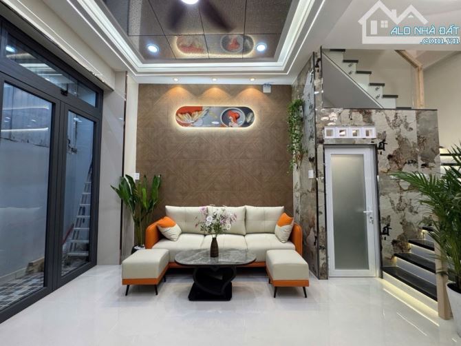 SIÊU PHẨM NHÀ ĐẸP HƠN HOA HẬU TRUNG TÂM QUẬN 6 -3 TẦNG - 4X6M - VÀO Ở NGAY - CHỈ 4.1 TỶ - 1