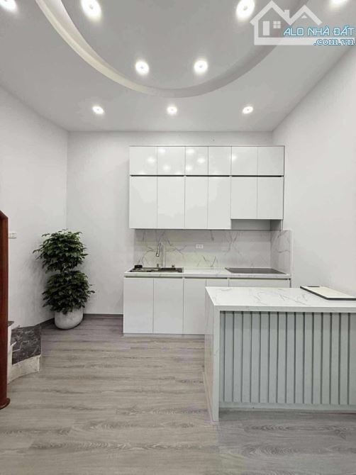 💥 LÔ GÓC PHỐ MINH KHAI – NGÕ NÔNG – SỔ ĐỎ RIÊNG -5 TẦNG - 5.X TỶ💥  🏠 Nhà vuông vắn từ t - 1