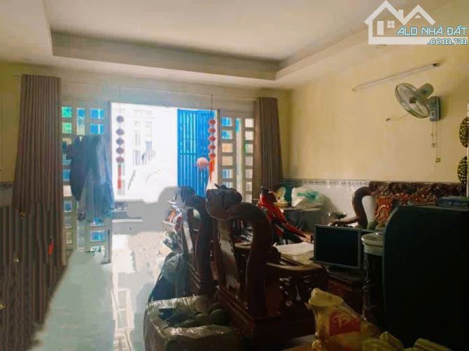 NHÀ PHỐ QUẬN 7, NGUYỄN VĂN QUỲ, 5X14 m, 4 TẦNG, Ô TÔ ĐỖ GẦN CỬA, 6 TỶ - 1