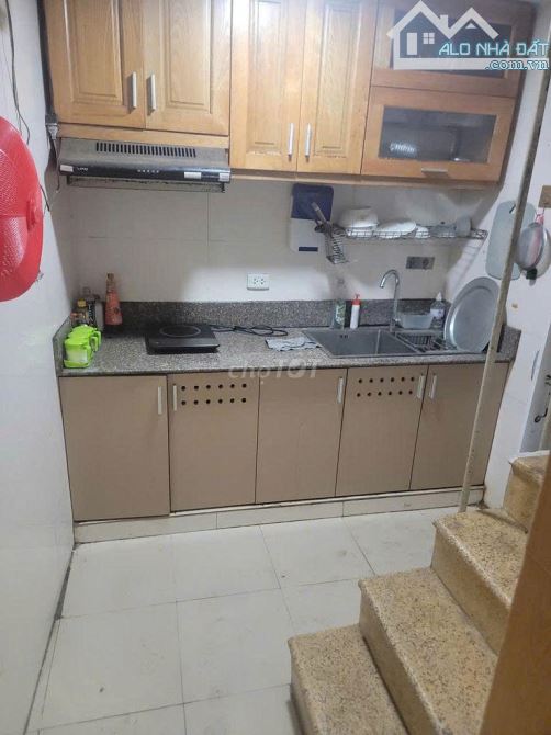 Cho thuê nhà nguyên căn  Ngõ 222 Lê Duẩn, Phường Khâm Thiên, Đống Đa, DT 30m 4 tầng, giá - 1