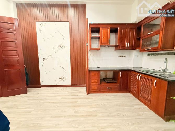 Nhà lung linh Ngõ 160/53 Cầu Giấy, 35m2, 6T, 10.45 tỷ - 1