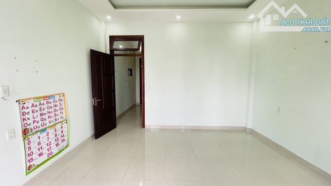 Nhà Mặt Tiền Trần Anh Tông, Đà Lạt, cách Hồ Xuân Hương 1km, đường bằng phẳng - 12