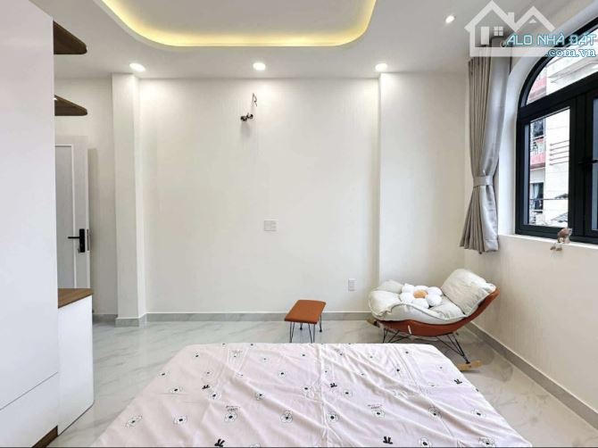 Cô quỳnh bán gấp căn nhà nguyễn đình chiểu- quận 1 giá 6tỷ580/ 64m2 sổ hồng riêng - 12