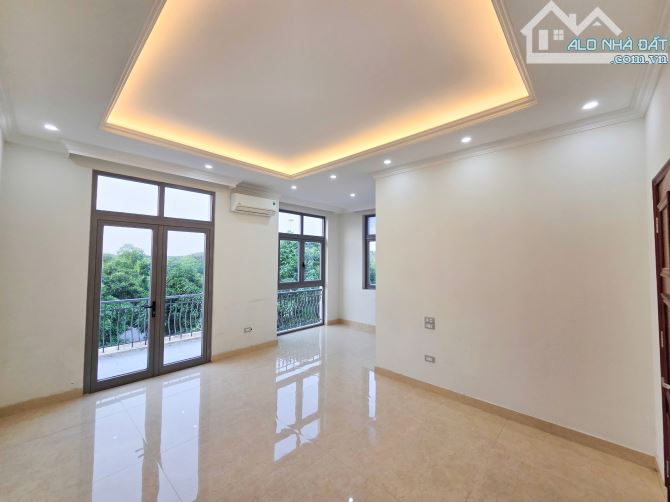 chủ bán Biệt Thự Nguyệt Quế - Riverside Long Biên - 176m2 - Chỉ hơn 50 tỷ - 12