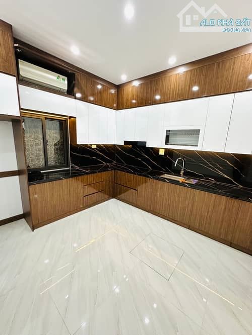 Bán nhà Xuân La, Tây Hồ, 50m2, 5 tầng, giá 13.9 tỷ - 14