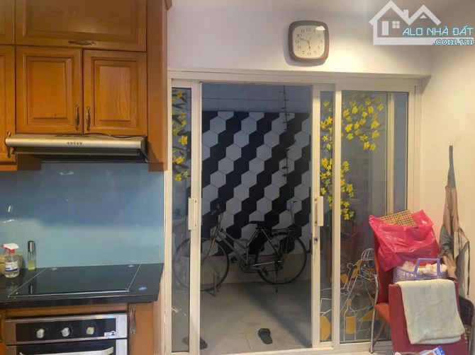 Bán nhà đường số 43 Khu Tân Quy Đông ,Quận 7, dt 4x18m,3 lầu.h.Tây - 3