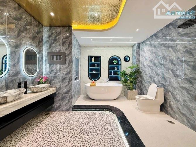 BÁN NHÀ MT HẺM TĐ TRỌNG 3 TẦNG NGANG 4.5 x 17M NHÍCH 6 TỶ - 2
