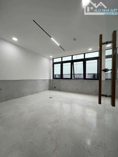 CHÍNH CHỦ BÁN GẤP NHÀ LÊ THÁNH TÔN,QUẬN 1-GIÁ:6,2TỶ/80m2(4x20m).NHÀ 6 TẦNG BTCT.SỔ ĐẸP - 2