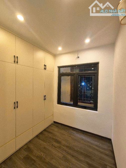 ĐỘI CẤN 16M 5 TẦNG 3 NGỦ GIÁ 4 TỶ 600 NGÕ THÔNG,RỘNG,KINH DOANH - 2