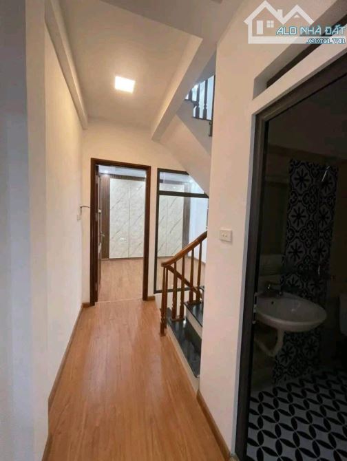 Bán nhà Ngọa Long, Dt 38m2, 5 tầng, giá chào hơn 5 tỷ - 2