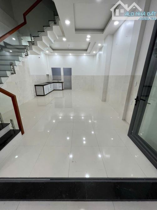 Bán nhà 4 tầng Thạnh lộc 19 gia 5 tỷ 640 triệu - 2