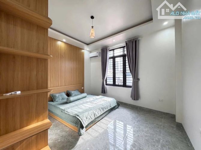 NGÕ NÔNG ,3 GÁC ,NỘI THẤT CƠ BẢN (32m * 5 tầng * 6,65 TỶ )- VĂN PHÚ - 2