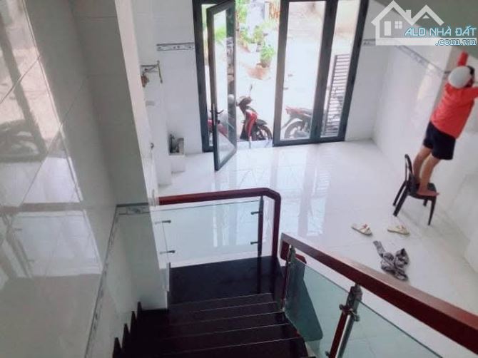 💥 NHÀ 3 TẦNG NGAY LOTTE NGUYỄN THỊ THẬP – P. TÂN HƯNG – 32M² – 3.6 TỶ – SHR - 2