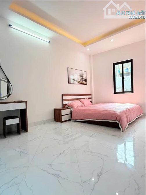 NHÀ MỚI ĐẸP - CĂN GÓC - THOÁNG SÁNG TRƯỚC SAU - FULL NỘI THẤT XỊN - 2