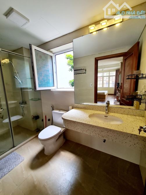 Cho thuê nhà Hào Nam – Đống Đa DT 85m x 4 tầng, đẹp, ôtô đỗ giá thuê 20tr/th - 2