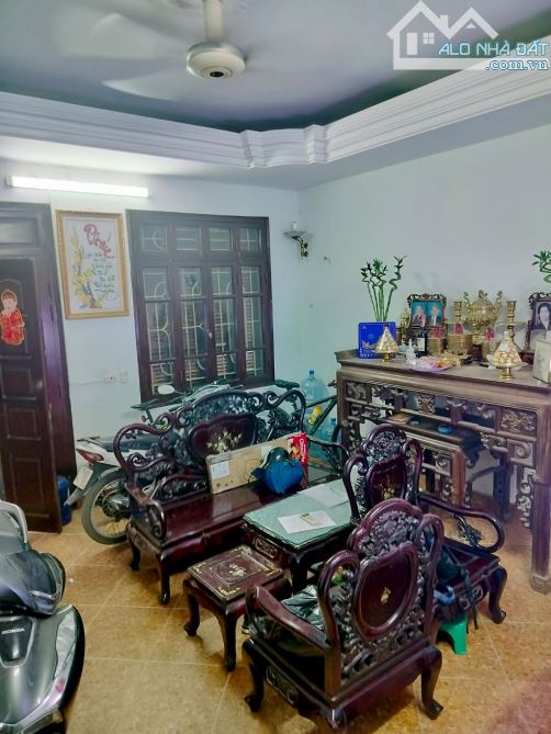 Bán nhà Kim Mã mặt ngõ thông lô góc kinh doanh trước nhà thoáng 47m giá 9.7 tỷ khung cột c - 2