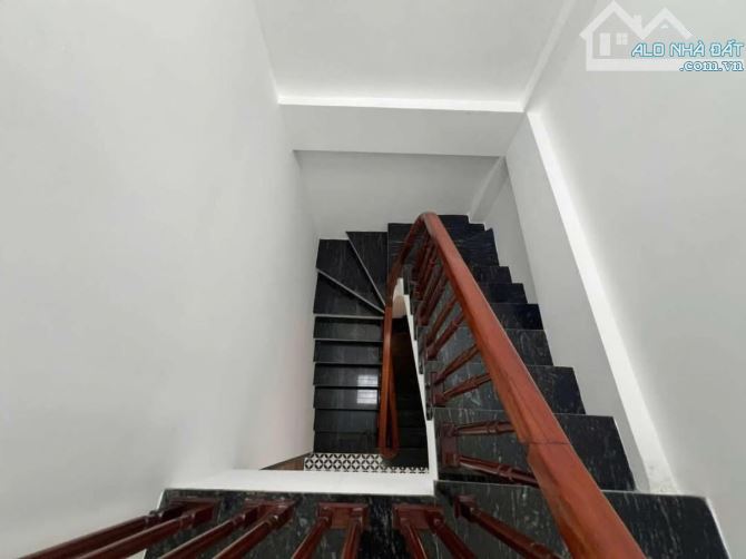 NHÀ 5 TẦNG 39M2 - MẶT TIỀN 4.8M - 2 THOÁNG TRƯỚC SAU - NỘI THẤT FULL - MINH KHAI - HAI BÀ - 2
