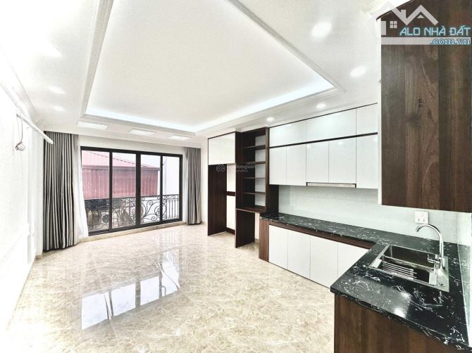 Chủ Bán Nhà Lạc Long Quân 39m, 5 Tầng Lô Góc ,Ô Tô Đỗ , Sát Phố Kinh Doanh , Ngõ Thông - 2