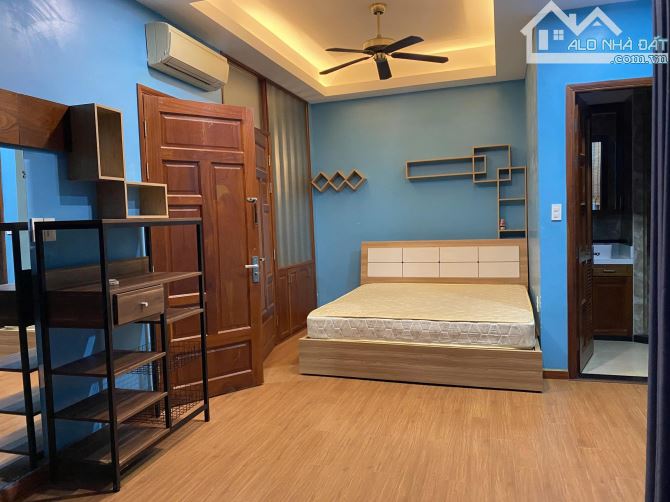 Bán nhà góc 2 mặt tiền HXH Thành Thái, Q10 DT - (12 x 15) 3 tầng - HĐT 98tr - giá 32 tỷ - 2