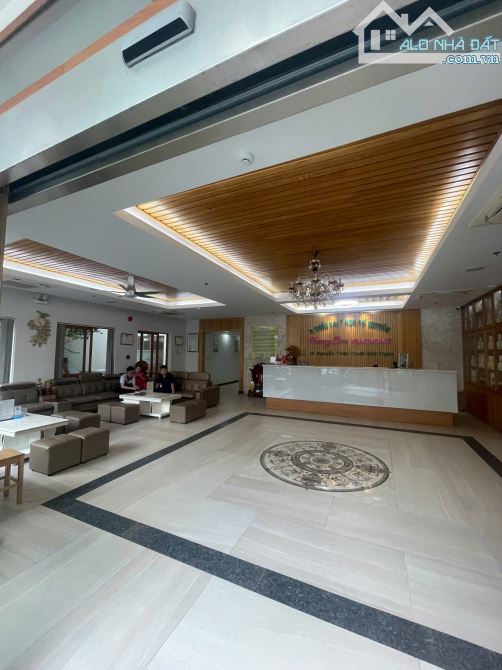 Bán tòa nhà Nguyễn Thiện Thuật - Lê Quang Định. DT: 29m x 36m, hầm 8 tầng rao 900 triệu - 2