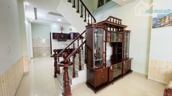 Nhà Mặt Tiền Trần Anh Tông, Đà Lạt, cách Hồ Xuân Hương 1km, đường bằng phẳng - 2