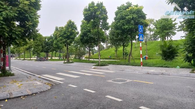 Bán nhà Ngọc Thụy, khu tái định cư, vỉa hè 3m, ô tô tránh, KD,57m2, 5t, nhỉnh 15 tỷ - 2