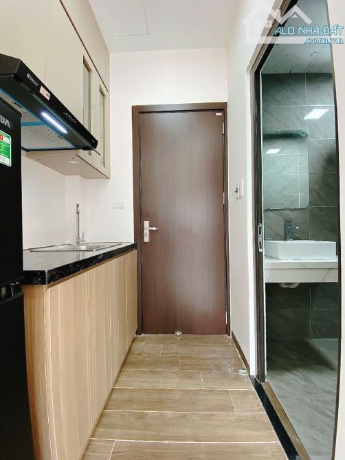 CCMN LÔ 2 THOÁNG THANH XUÂN -DÒNG TIỀN 70TR/TH-6 TẦNG THANG MÁY-10 PHÒNG KHÉP KÍN-GIÁ 1xx - 2
