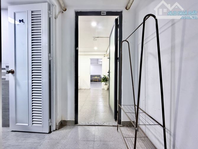 Tòa nhà 1 hầm 7 tầng hẻm 8m Út Tịch Tân Bình, gần sân bay, thu nhập 120 triệu/tháng - 2
