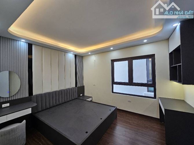 🏠Nhà đẹp phố Bồ Đề thông Phố Hồng Tiến, 5 tầng mới Kingkong, thang máy nhập ngoại. - 2