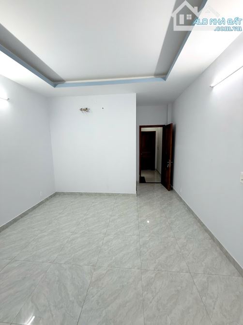 Nhà Mặt Tiền Khu Tên Lửa - 4 x 16M - 9,3 Tỷ - Giáp Q6 - 2