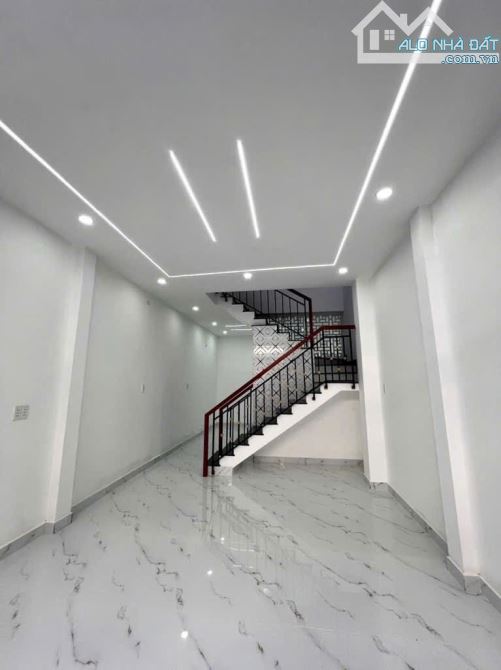 Đường số BHH gần AEON Tân Phú hẻm xe hơi 2 tầng 4x10m chỉ 4.4 tỷ - 2
