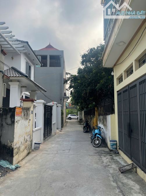 Đồng Tháp – Đan Phượng | 40m² | Ngõ nông gần ô tô | Giá chỉ 2,x tỷ - 2