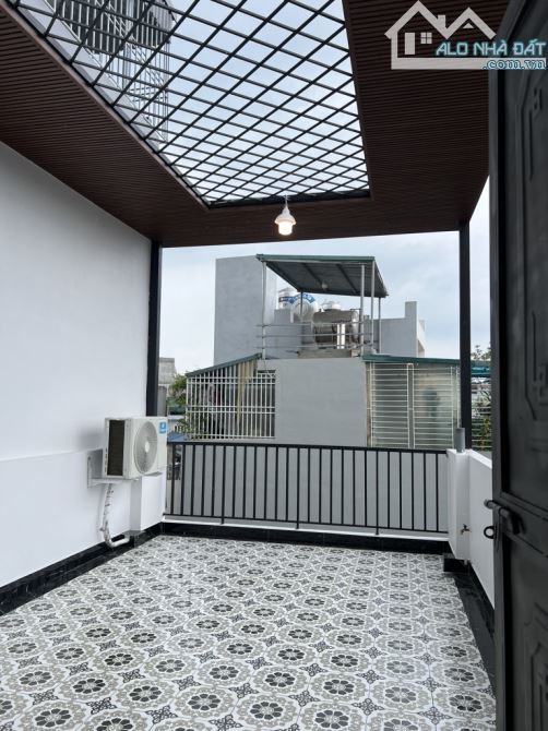 Chính chủ bán nhà đẹp mới kingkong, full nội thất, ngõ thông, oto đỗ cổng. Giá chỉ 5.3 tỷ - 2