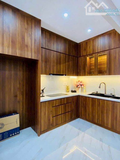 XE TẢI THÔNG, Ô TÔ NGỦ TRONG NHÀ - GẦN 60M2 - A4 - 2 TẦNG MỚI - 3 PN TẶNG FULL NỘI THẤT - 2