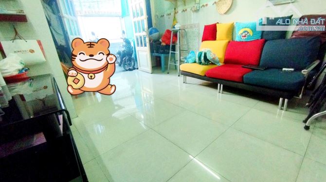 Bán nhà đường Lương Văn Can Quận 8 - 51m2 (3.5 x 13m) nở hậu 6m - chỉ 3 tỷ 45 - 2