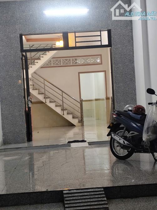 Bán nhà 1 tầng 3PN gần chợ Long Thượng, Cần Giuộc Long An Giá 2,4 tỷ, sổ hồng riêng - 2
