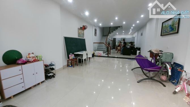 Bán nhà mặt phố Ngô Thì Nhậm, 105m2, 6 tầng thang máy, mặt tiền 4.5m, 88.8 tỷ, vỉa hè, KD - 2